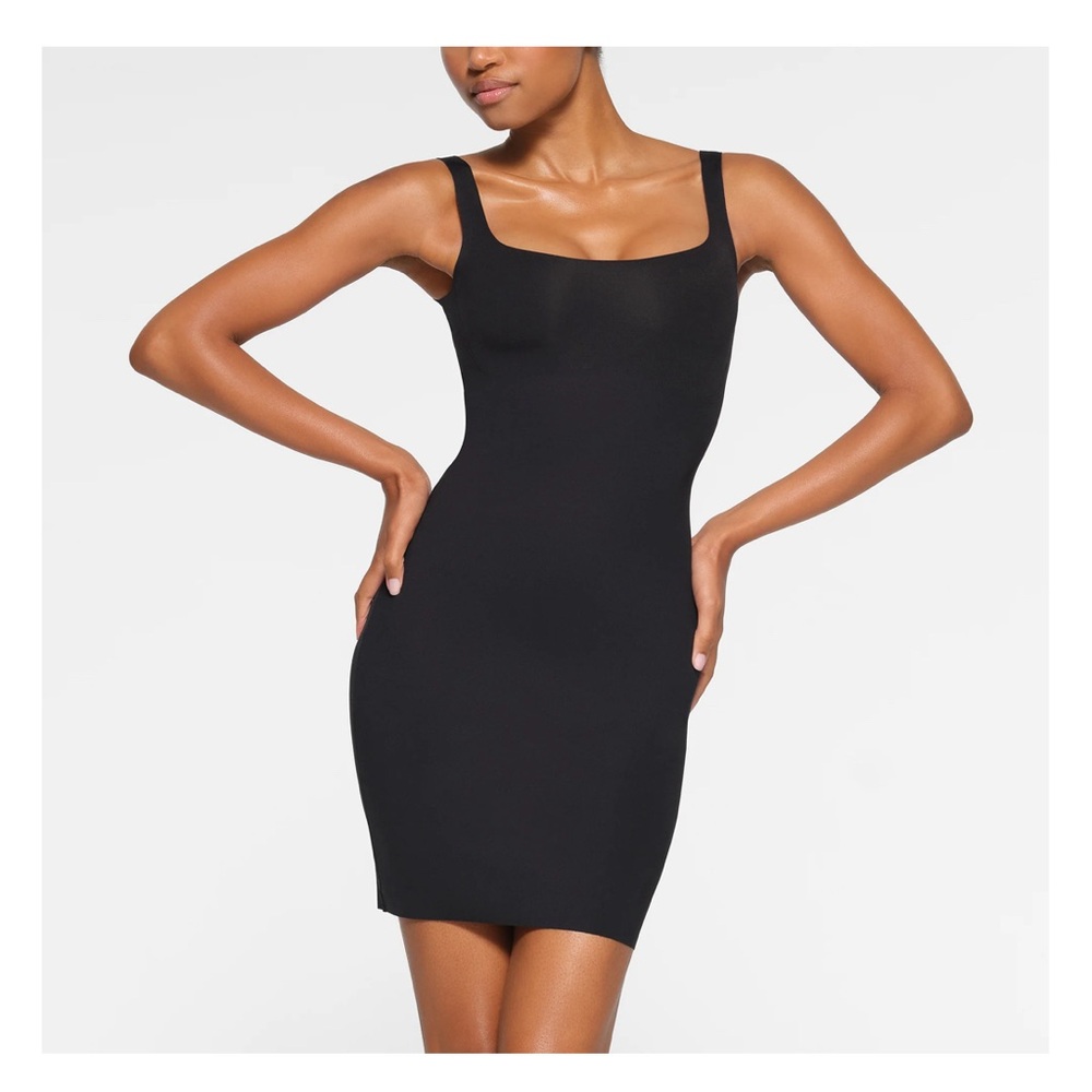 SKIMS body tank slip dress in oynx NWT